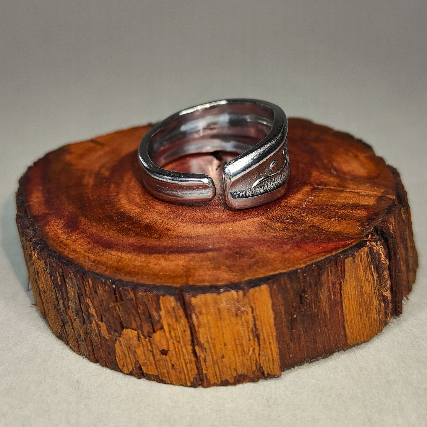 πΈ Elira β Ring of Floral Resolve