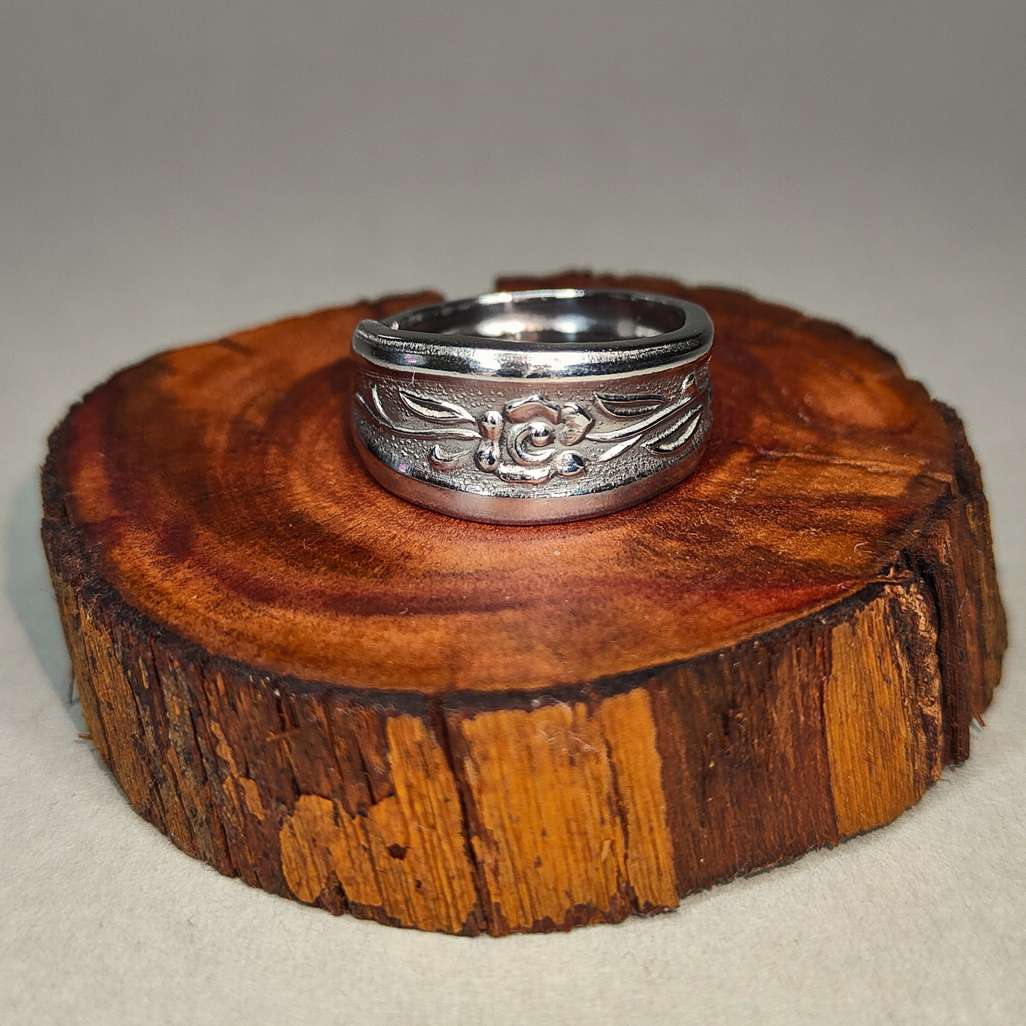 πΈ Elira β Ring of Floral Resolve
