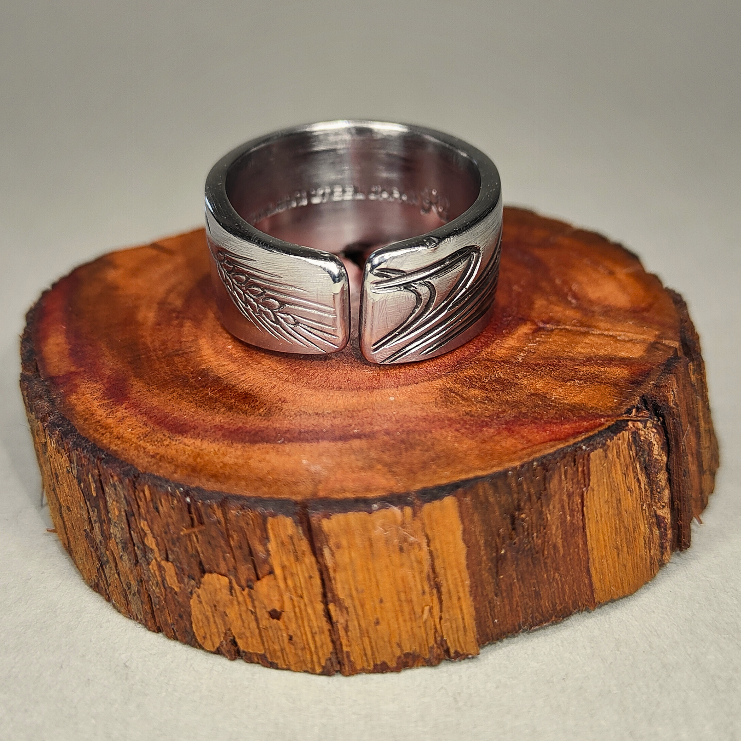 🌾Virel – Ring of Yielding Strength