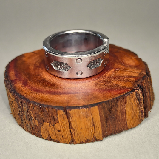 🛠️Forge – Ring of Pressed Steel