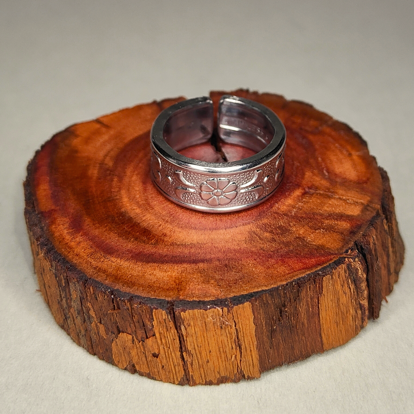 πΈ Florin β Ring of Quiet Bloom