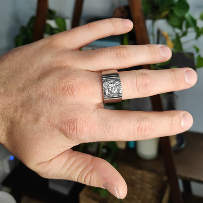 🌺Calthea – Ring of Preserved Grace
