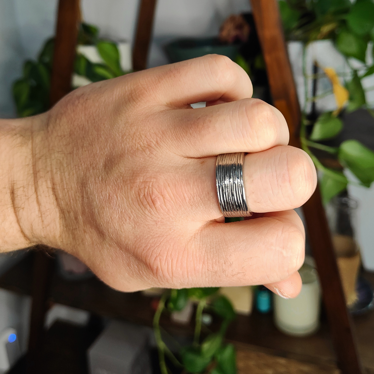 🧊 Ouro – Ring of Quiet Motion