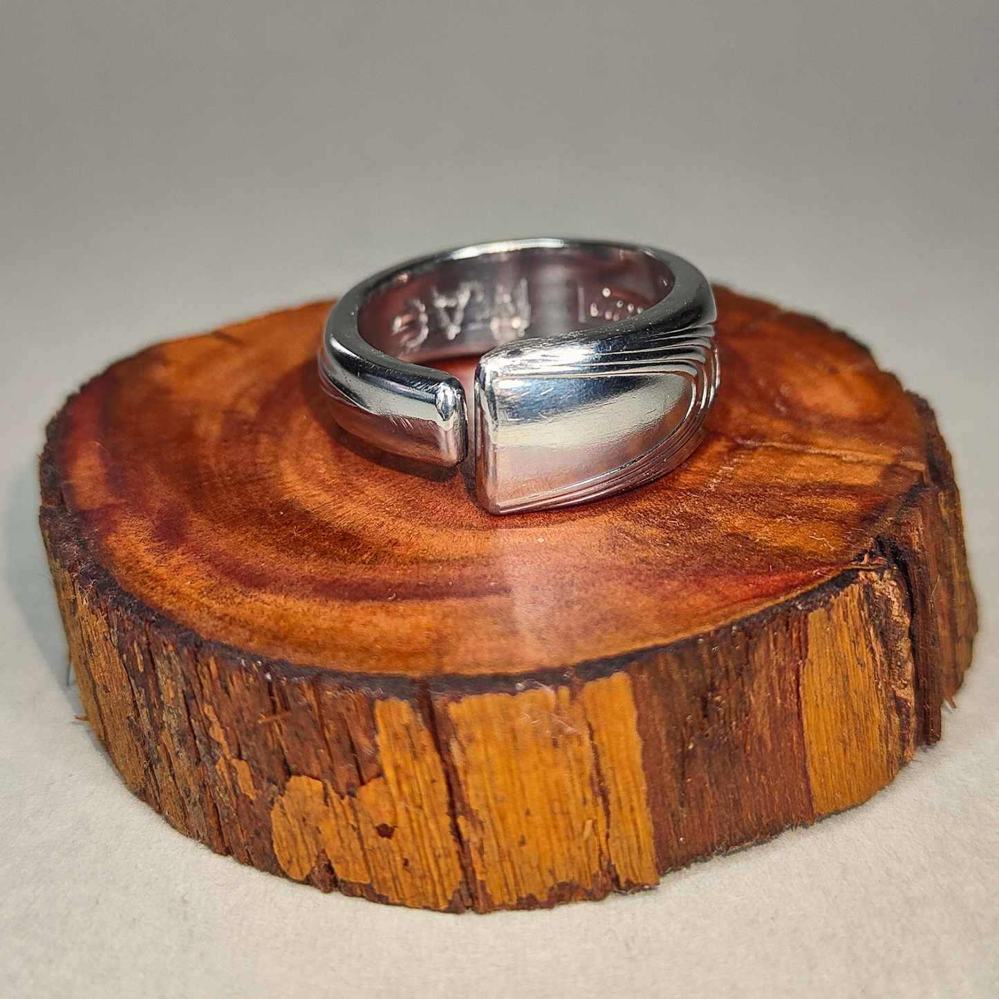 🌊Velin – Ring of Subtle Flow