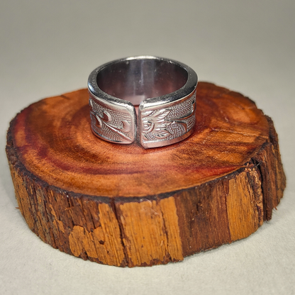 🌹Trinia – Ring of Guarded Rose